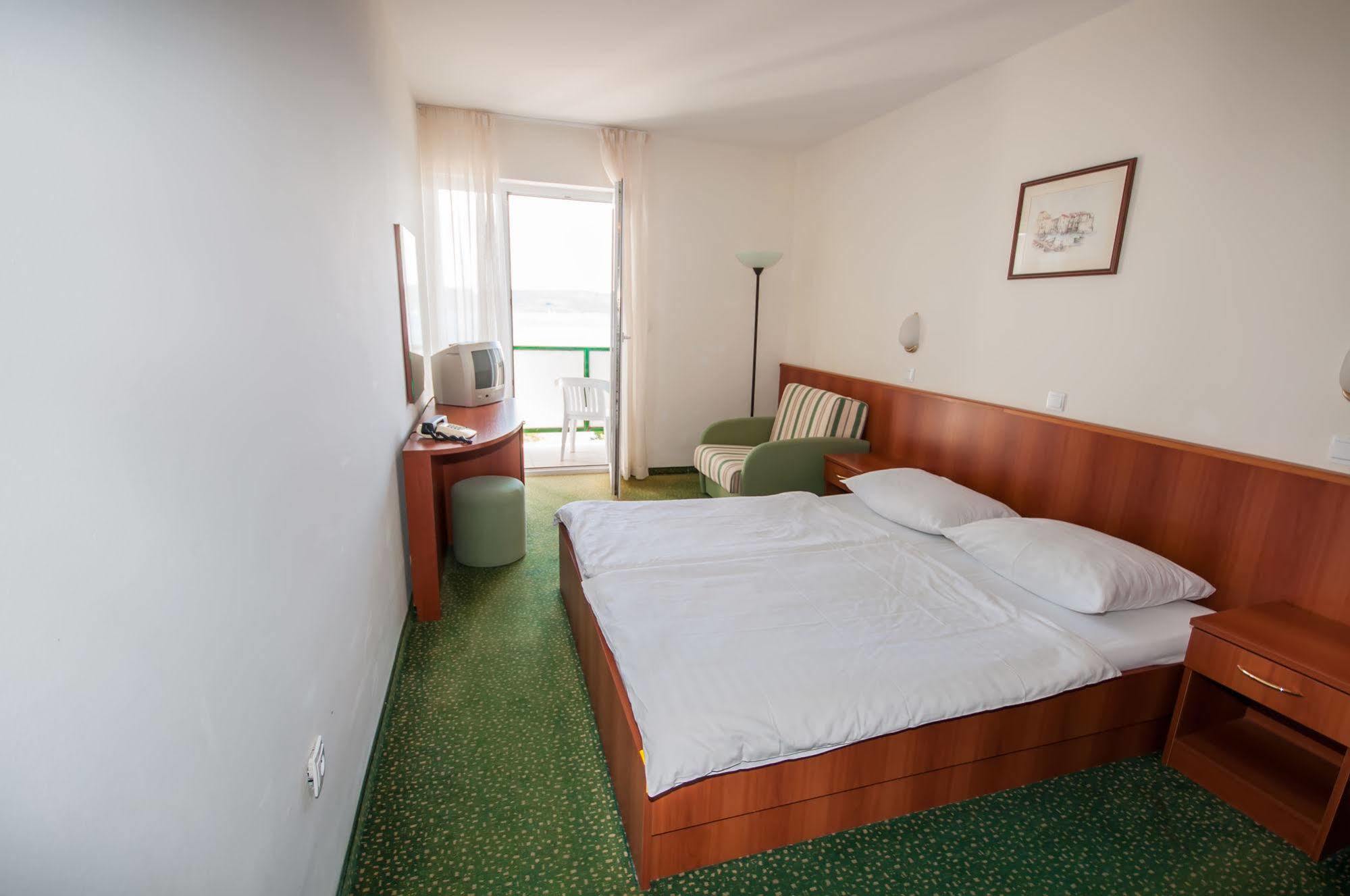 Hotel Lavanda Bozava Exterior photo